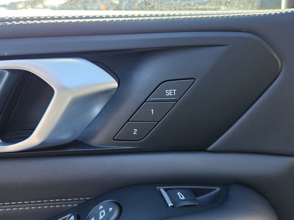 New 2026 BMW X5 xDrive50e w/ Premium Package AWD/4WD image 16