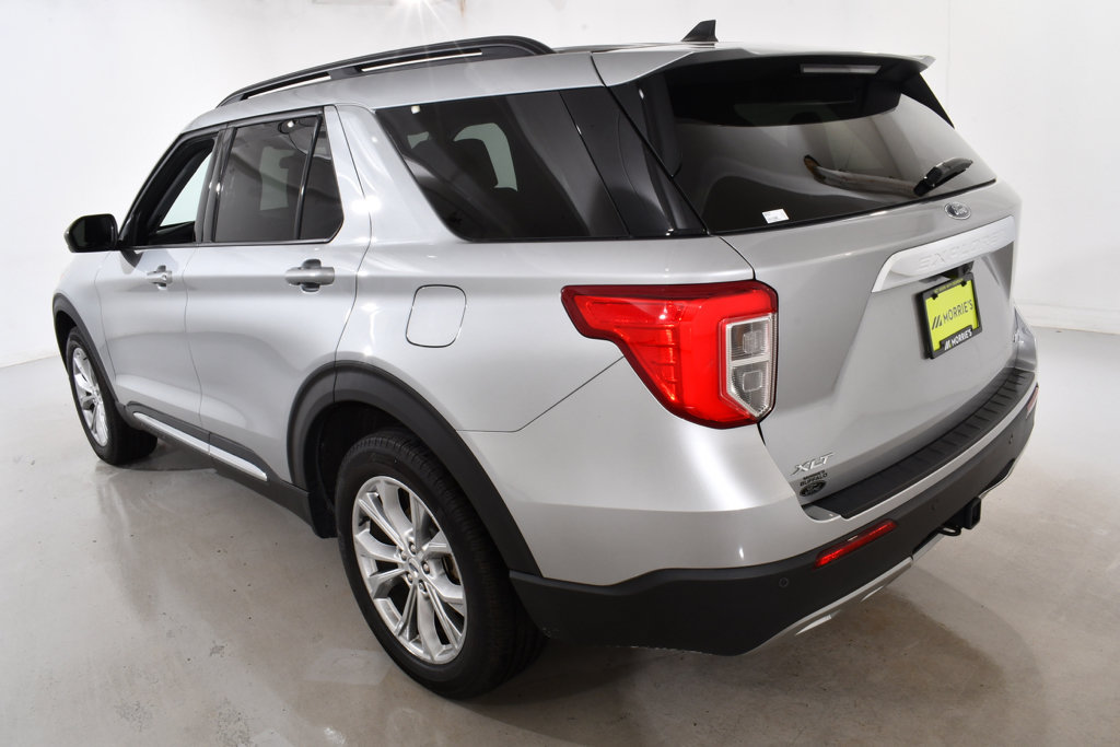 Used 2024 Ford Explorer XLT w/ Equipment Group 202A AWD/4WD image 15