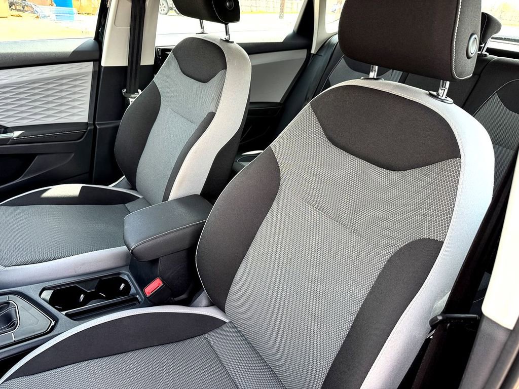 Used 2024 Volkswagen Taos S image 13