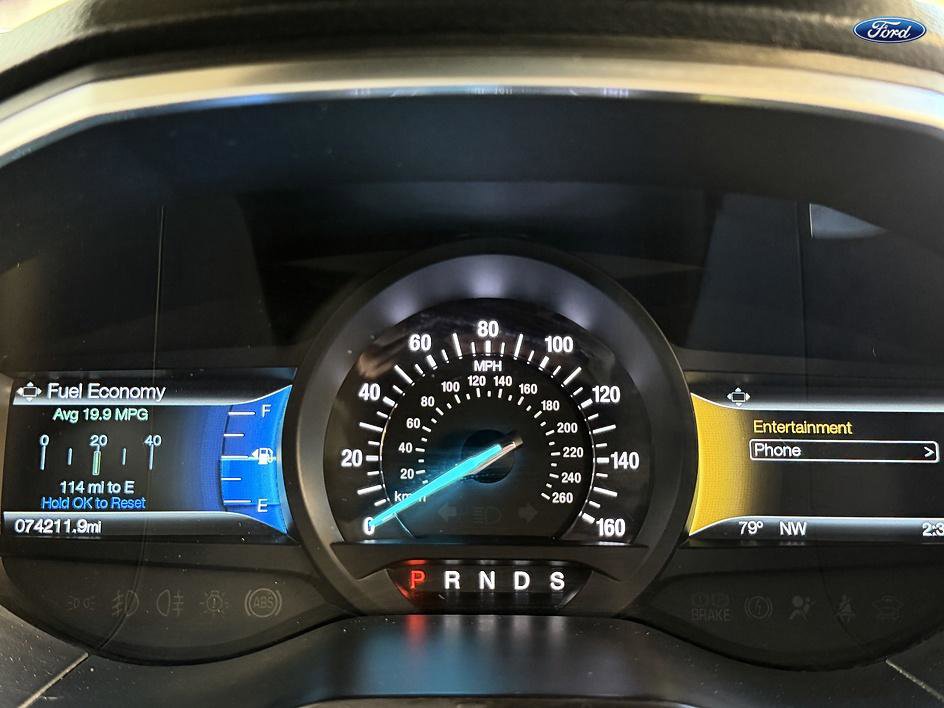 Used 2017 Ford Edge Titanium FWD image 22