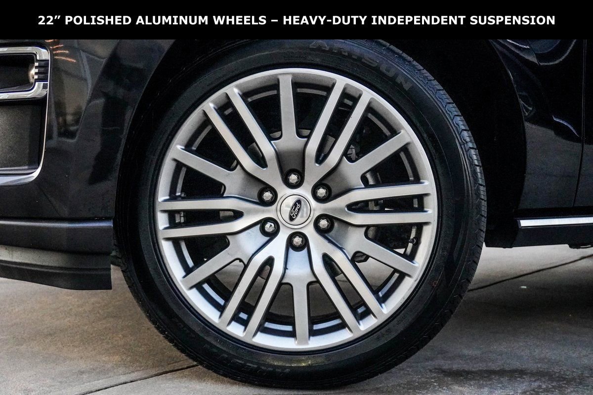 Used 2022 Ford Expedition Max Limited image 3