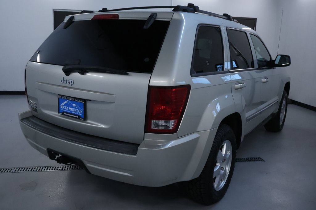 Used 2010 Jeep Grand Cherokee Laredo w/ Popular Equipment Group AWD/4WD image 7