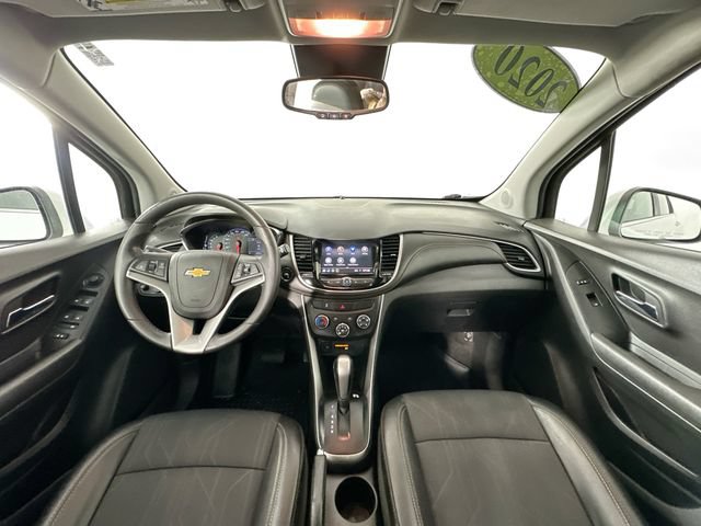 Used 2020 Chevrolet Trax LT w/ LT Convenience Package AWD/4WD image 3