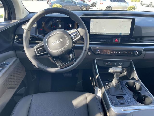 New 2026 Kia Carnival image 2