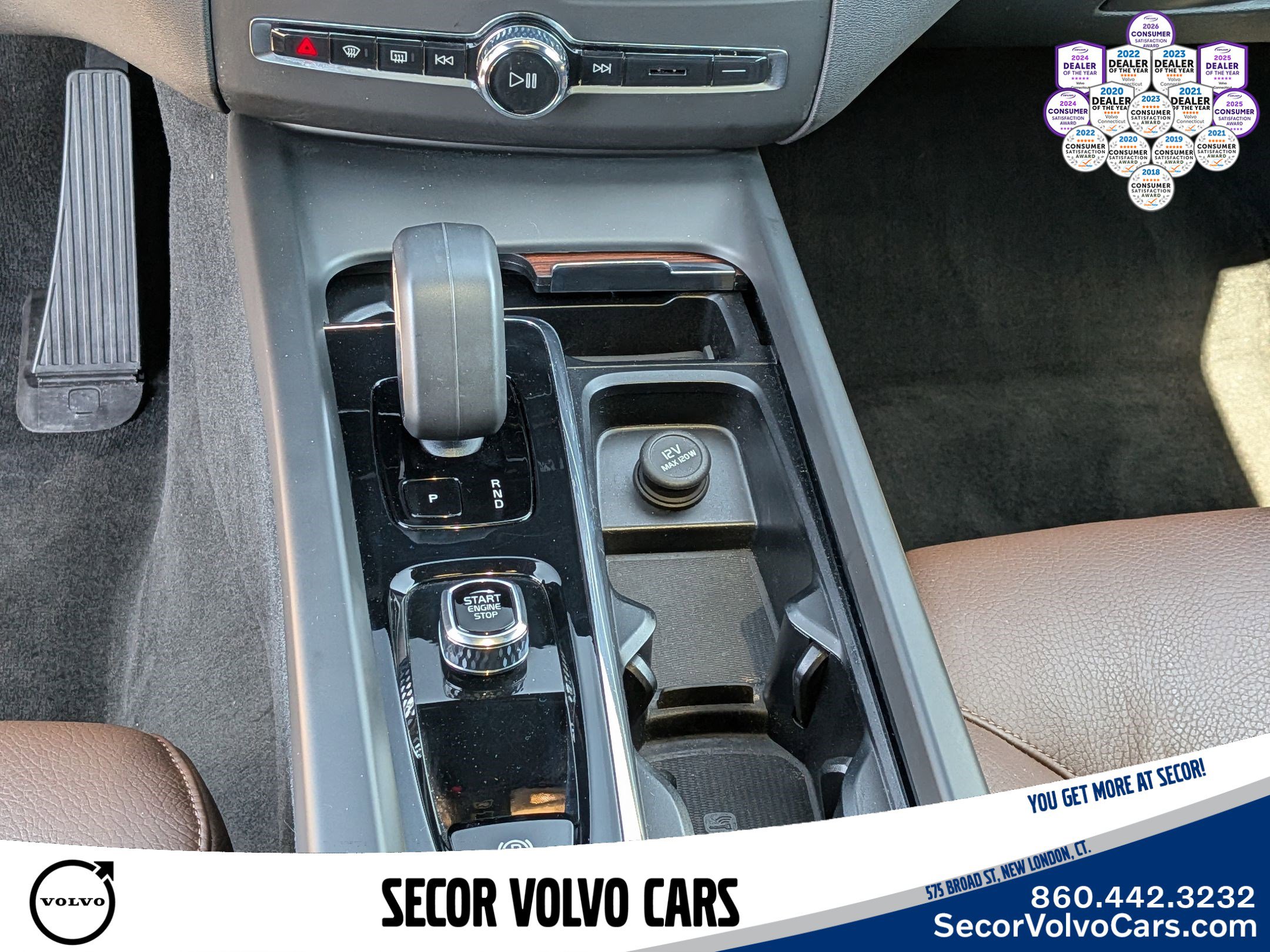 Certified 2023 Volvo XC60 B5 Plus w/ Climate Package AWD/4WD image 17