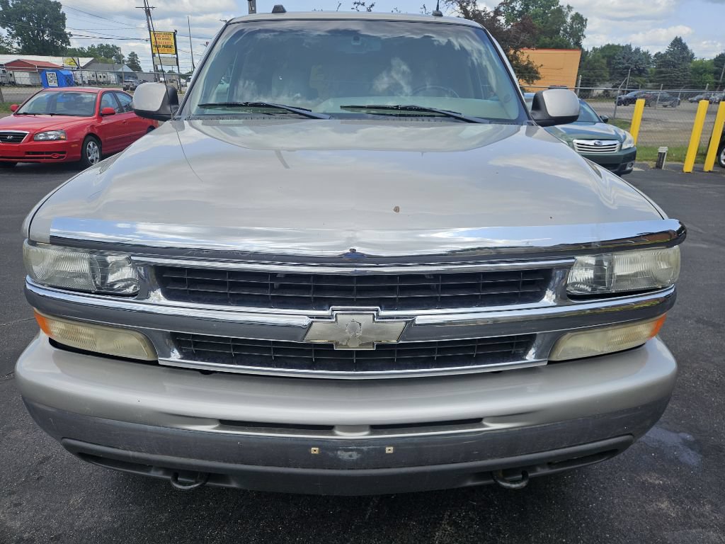 Used 2005 Chevrolet Suburban LT w/ Preferred Equipment Group AWD/4WD image 4