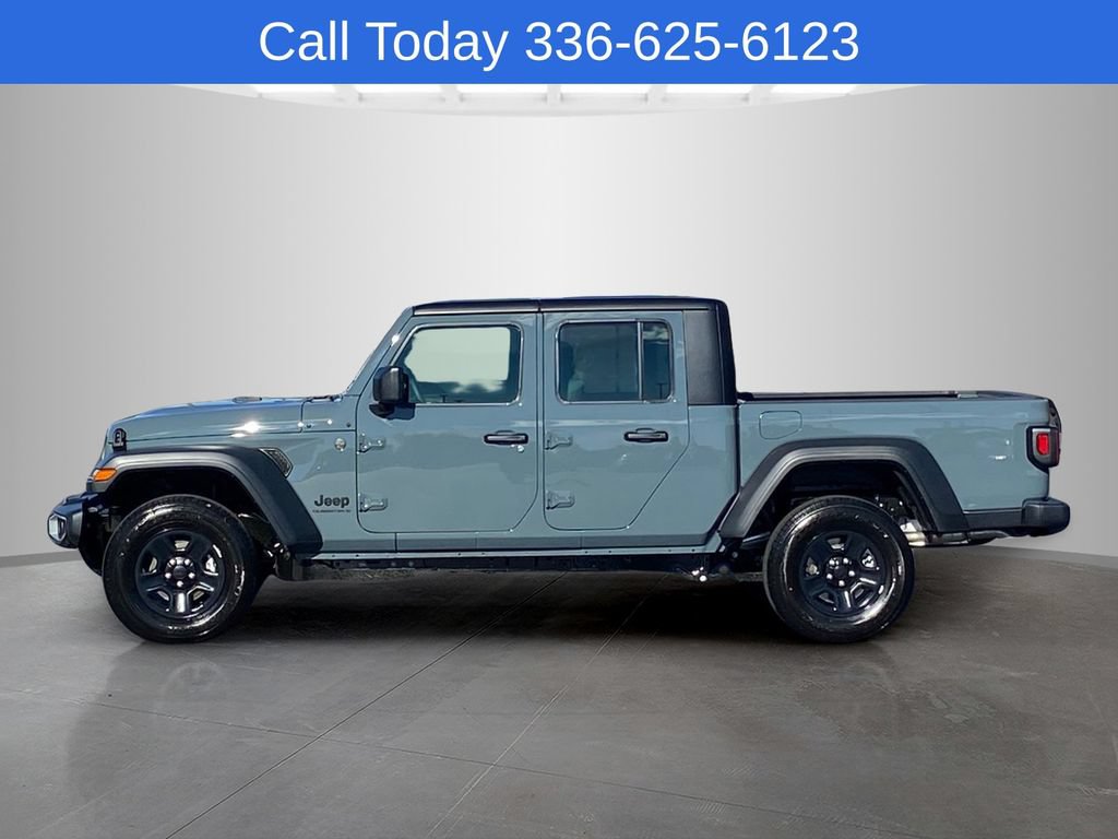 New 2026 Jeep Gladiator Sport AWD/4WD image 2