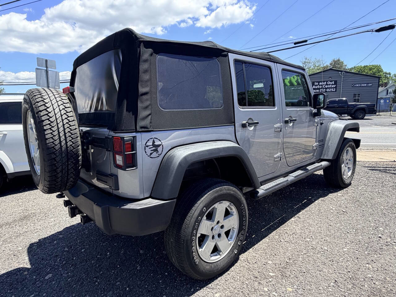 Used 2013 Jeep Wrangler Unlimited Sport AWD/4WD image 3