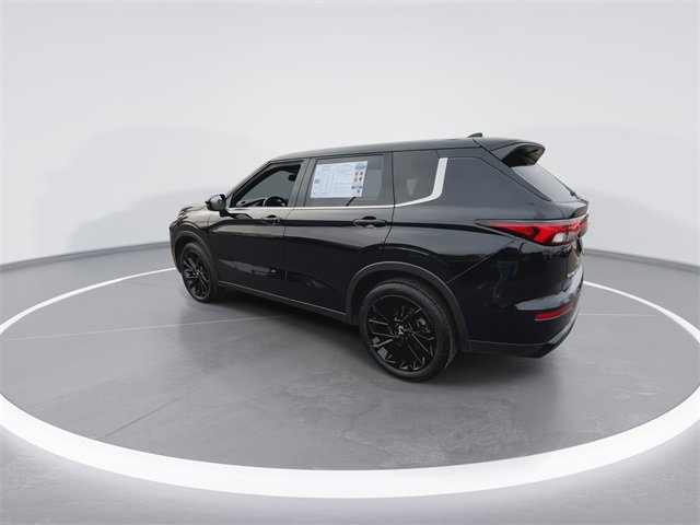 Used 2023 Mitsubishi Outlander SEL image 6