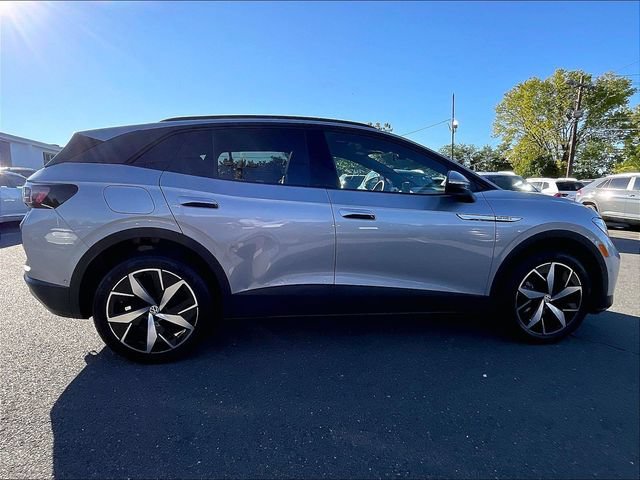Used 2023 Volkswagen ID.4 Pro S AWD/4WD image 9