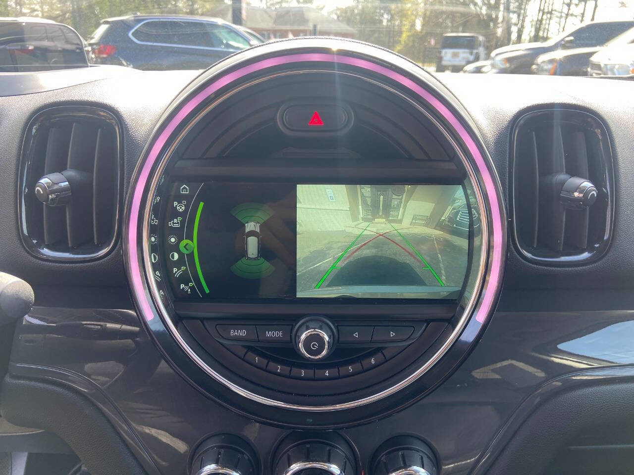 Used 2018 MINI Cooper Countryman Cooper 4dr Crossover image 14