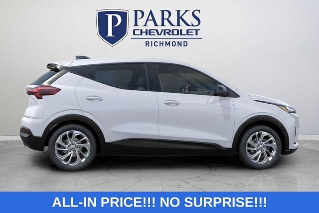 New 2027 Chevrolet Bolt LT w/ Comfort Package FWD image 8