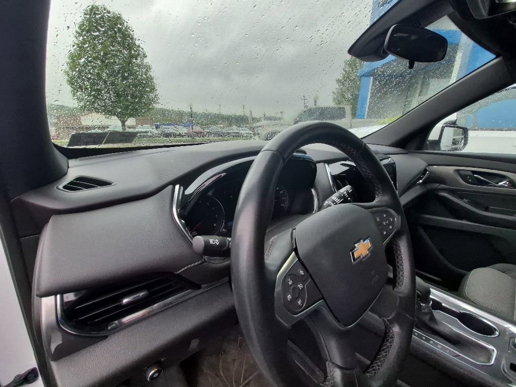 Used 2023 Chevrolet Traverse LT w/ LPO, Floor Liner Package AWD/4WD image 10