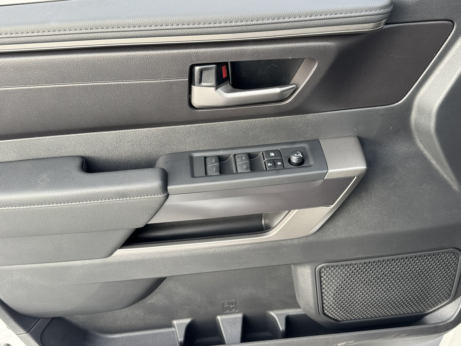 New 2026 Toyota Tundra SR5 AWD/4WD image 18