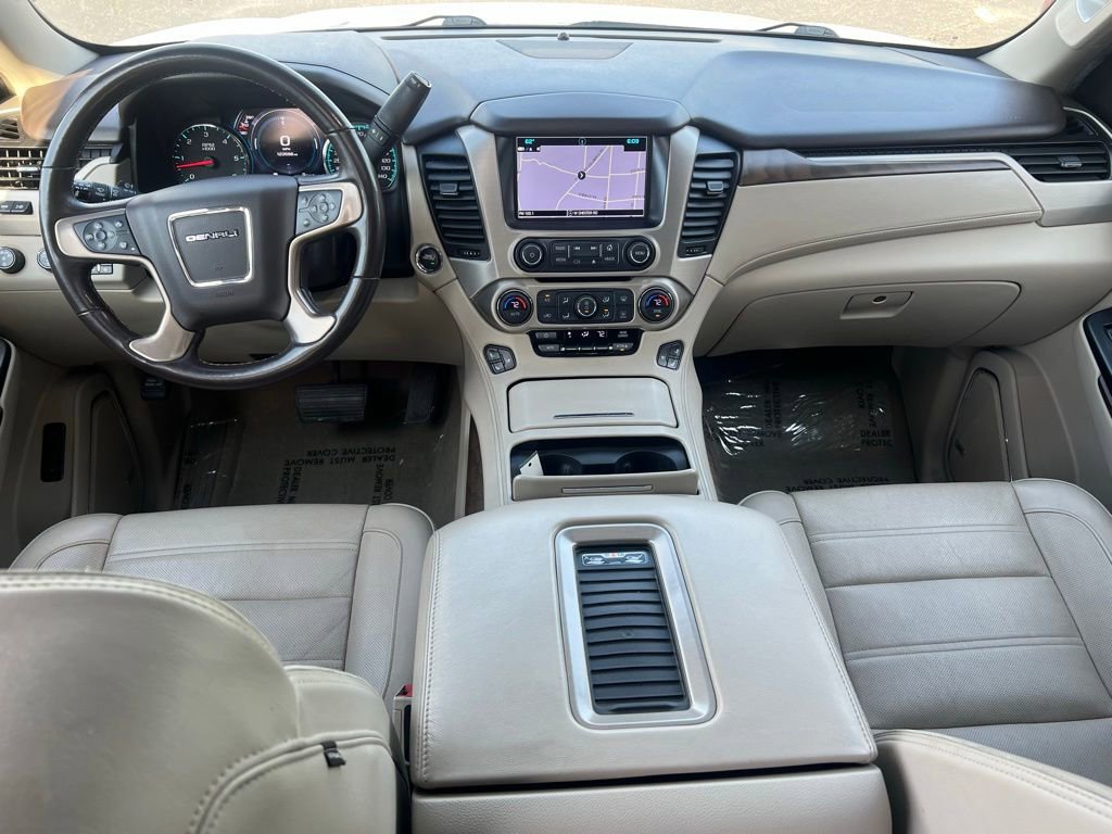 Used 2018 GMC Yukon Denali w/ Denali Ultimate Package AWD/4WD image 38