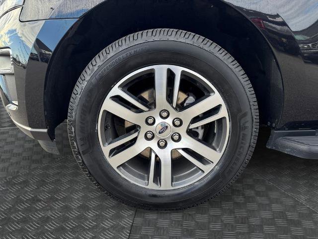 Certified 2024 Ford Expedition Limited image 3