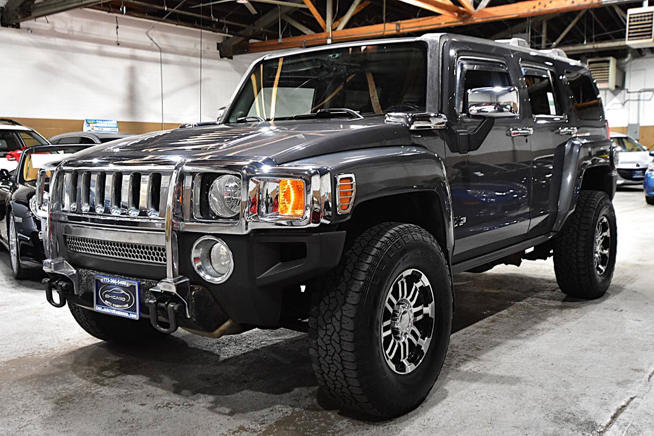 Used 2009 HUMMER H3 Luxury AWD/4WD image 3