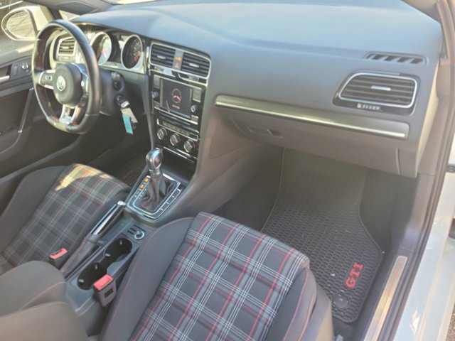 Used 2018 Volkswagen GTI S FWD image 9