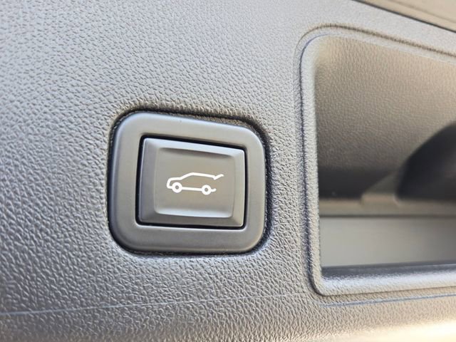 Used 2022 GMC Terrain AT4 w/ Infotainment Package II image 14