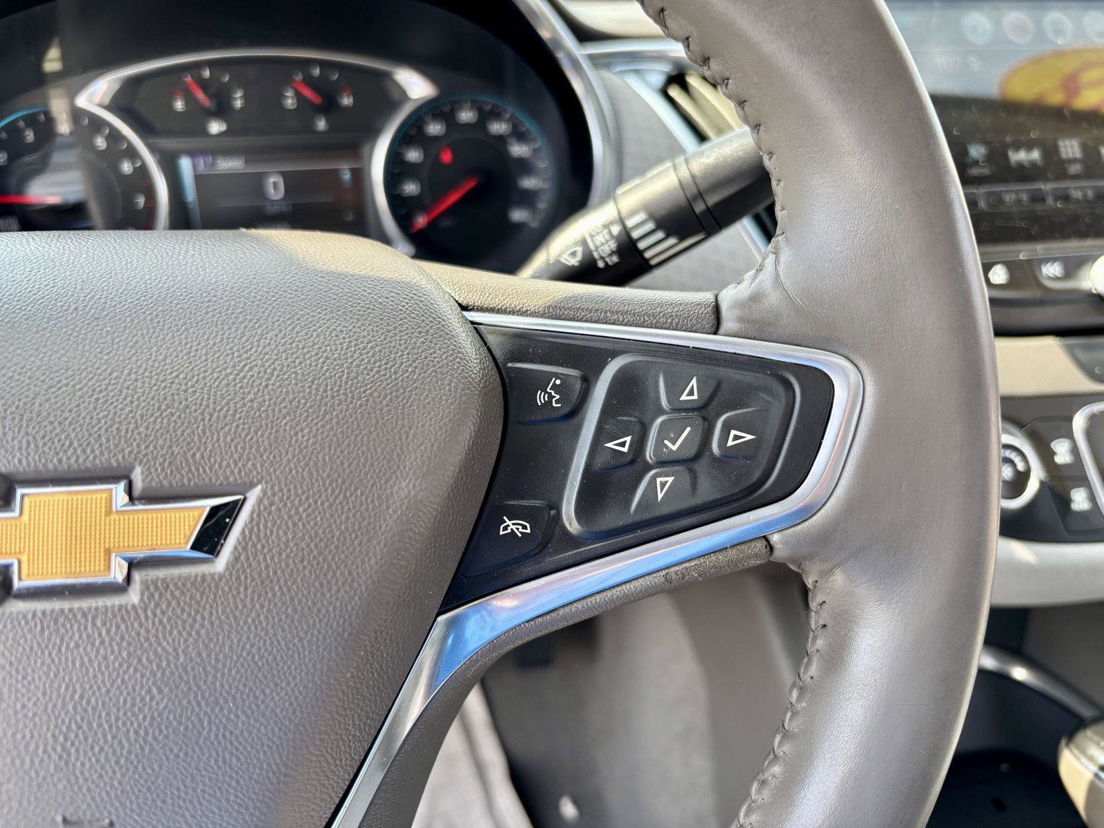 Used 2018 Chevrolet Malibu LT FWD image 24
