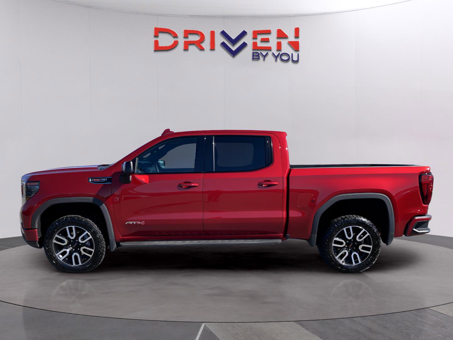 Used 2024 GMC Sierra 1500 AT4 w/ Technology Package image 3