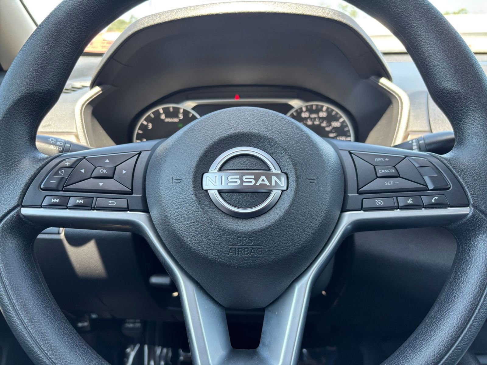 Used 2025 Nissan Altima 2.5 SV FWD image 28