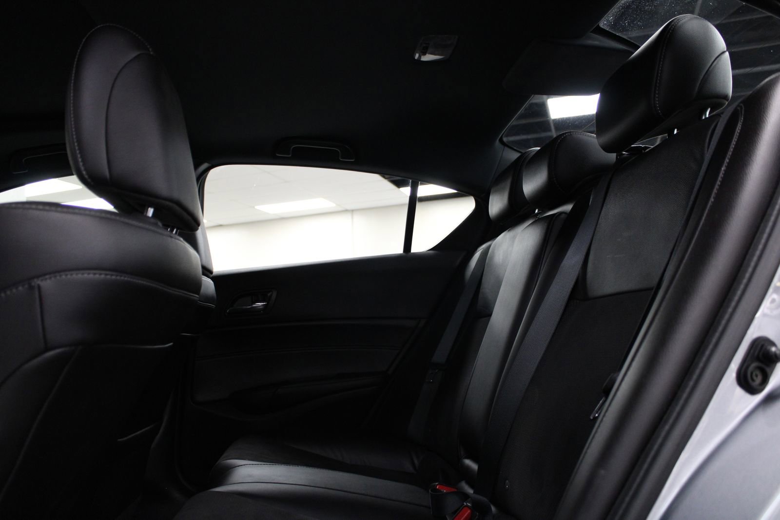 Used 2017 Acura ILX w/ Technology Plus & A-SPEC image 15