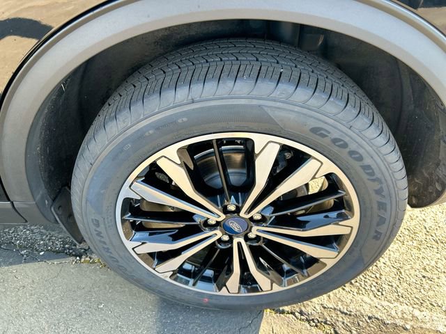 Used 2022 Ford Escape SE w/ SE Sport Appearance Package AWD/4WD image 31
