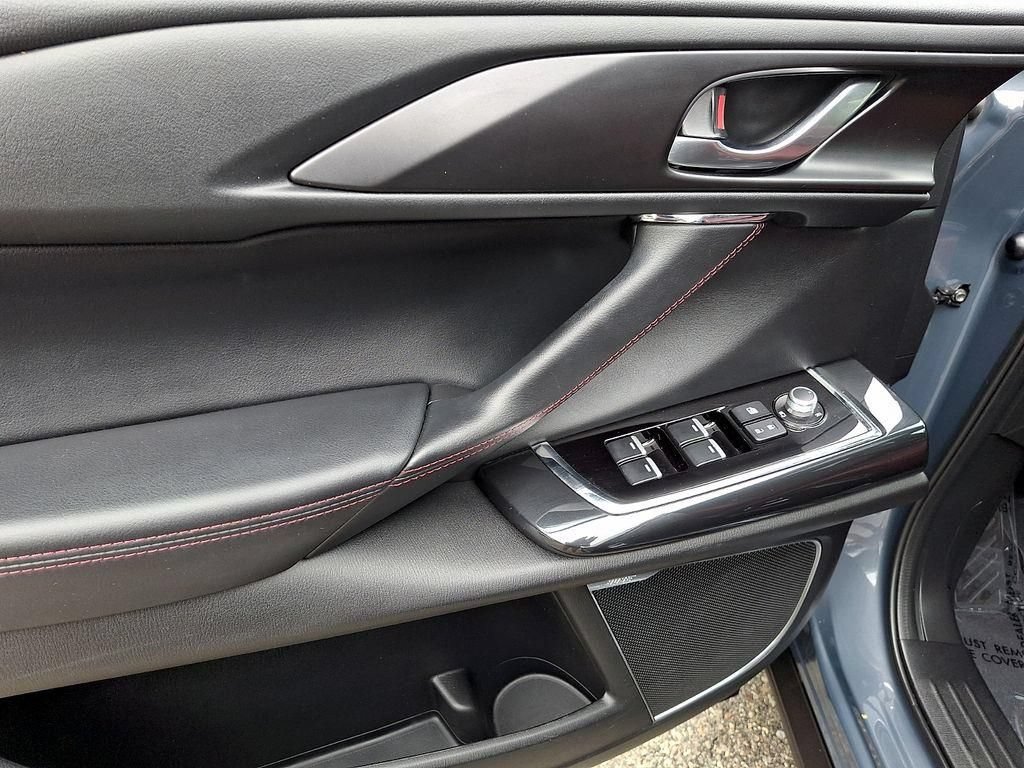 Used 2023 MAZDA CX-9 Carbon Edition AWD/4WD image 16