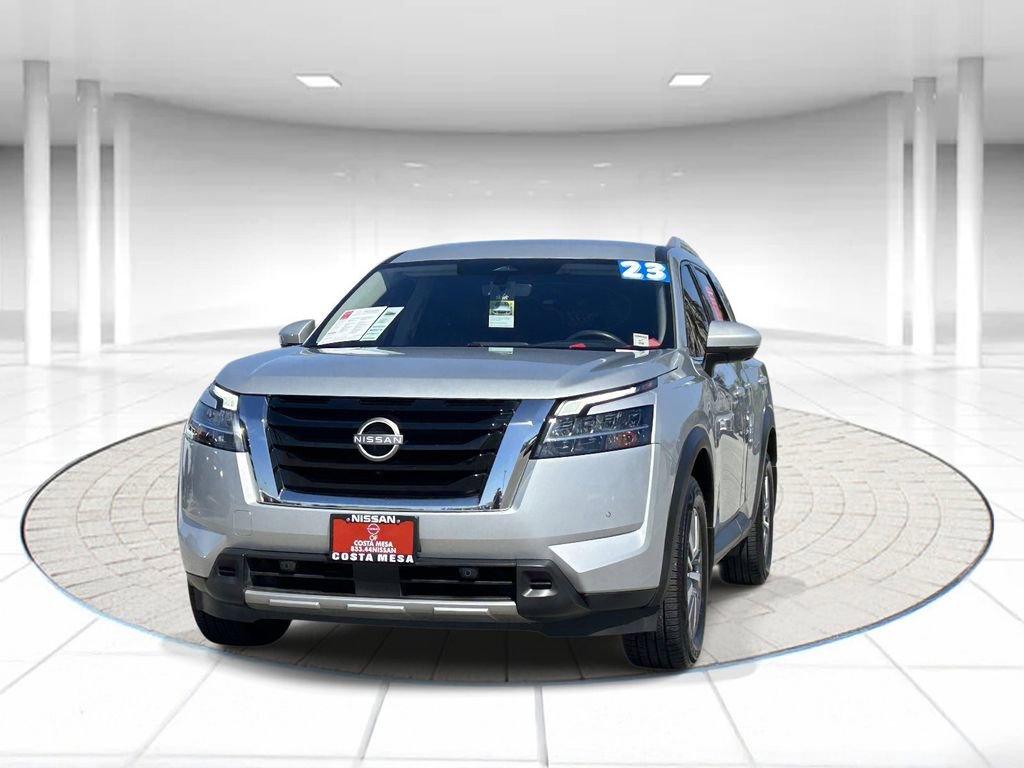 Used 2023 Nissan Pathfinder SL image 6