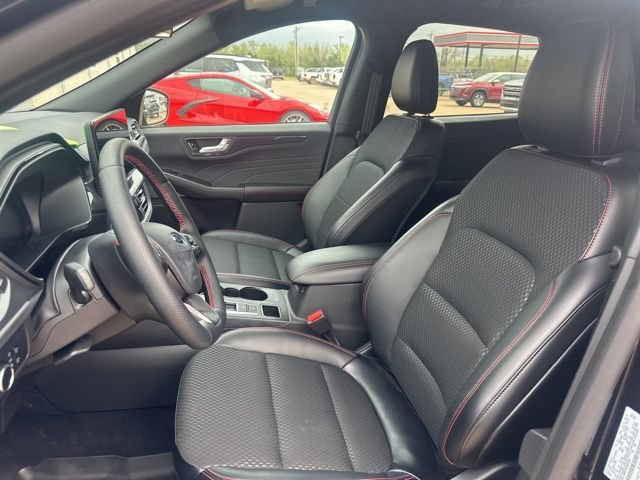 Used 2024 Ford Escape ST-Line w/ Tech Pack #1 AWD/4WD image 6