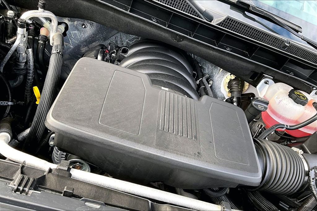 Used 2025 GMC Yukon XL Denali image 31