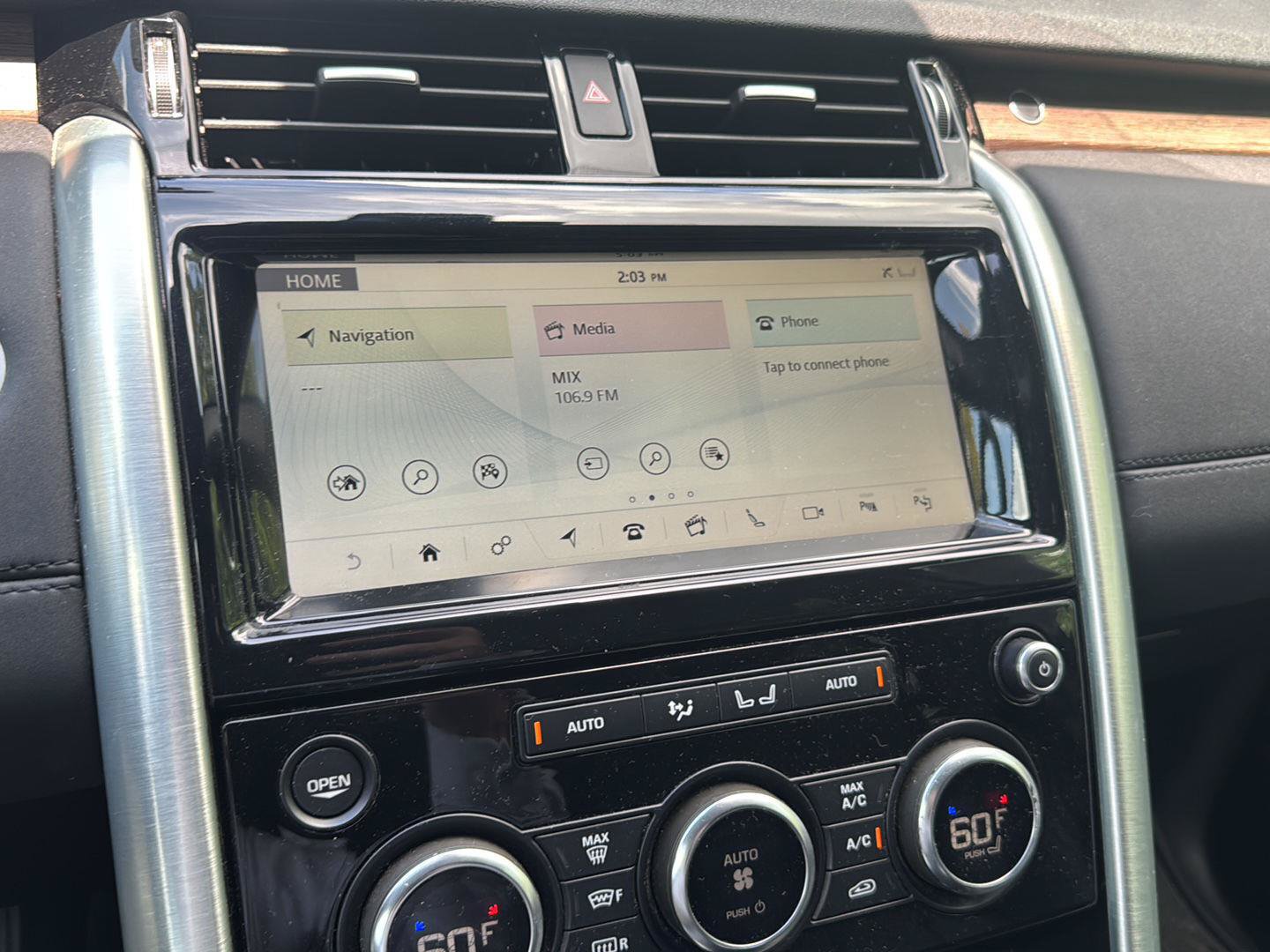 Certified 2019 Land Rover Discovery HSE AWD/4WD image 19