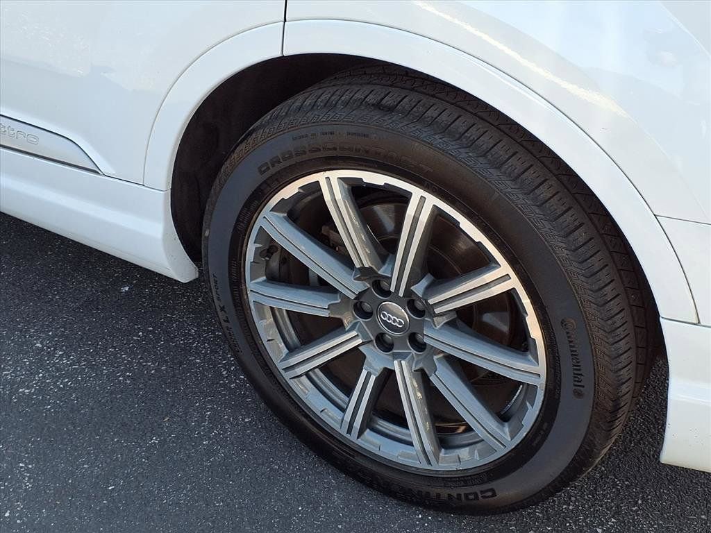 Used 2017 Audi Q7 3.0T Prestige image 30