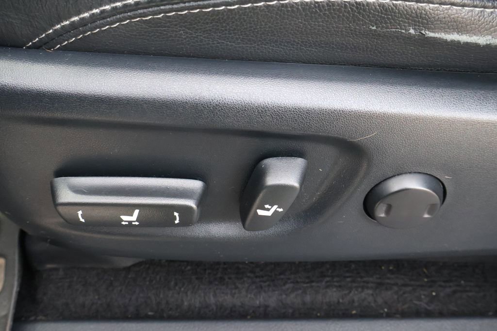 Used 2019 Toyota 4Runner Limited image 32