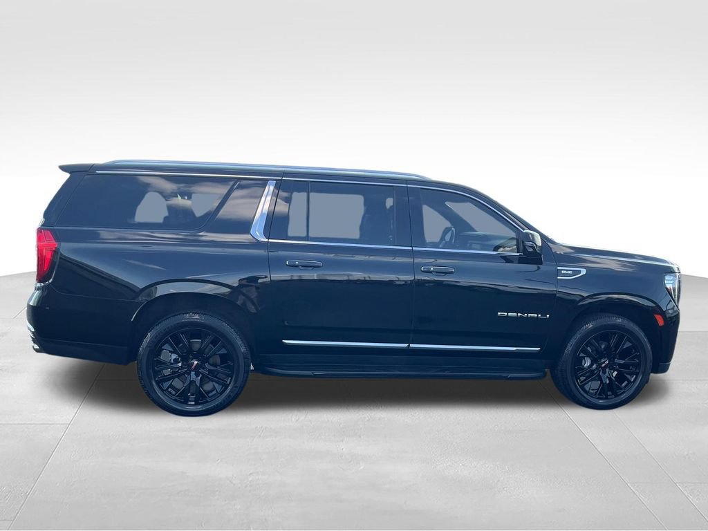 Used 2021 GMC Yukon XL Denali AWD/4WD image 6