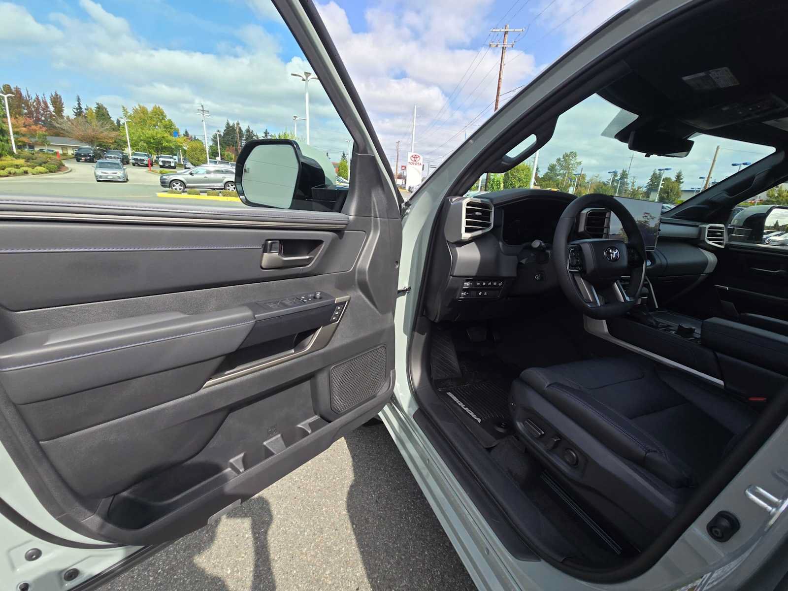 New 2026 Toyota Sequoia Platinum AWD/4WD image 20