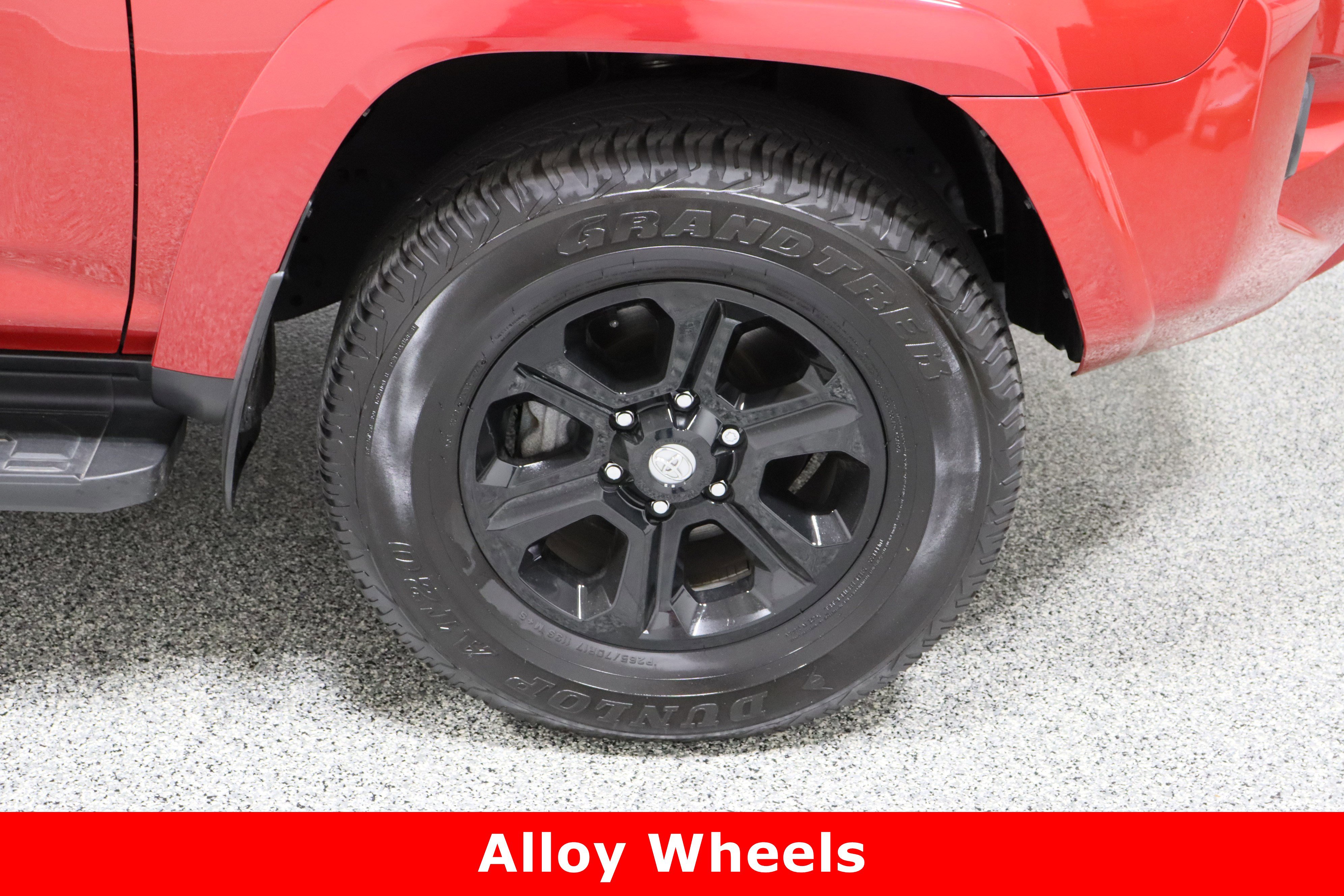 Used 2024 Toyota 4Runner SR5 image 5