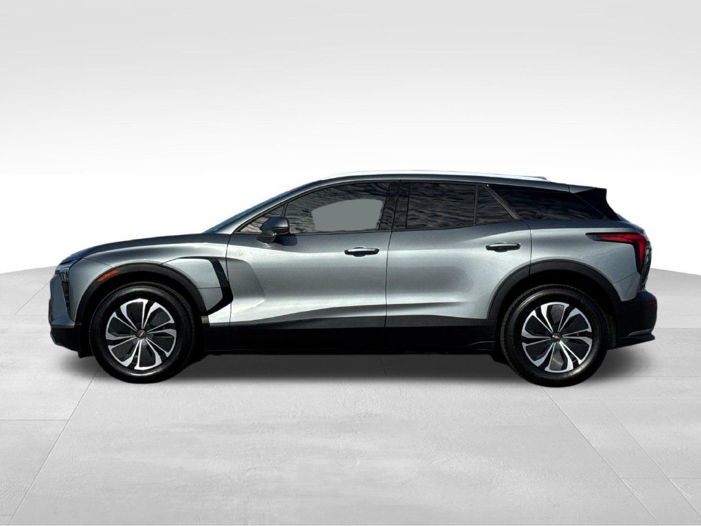 Used 2024 Chevrolet Blazer EV LT AWD/4WD image 2