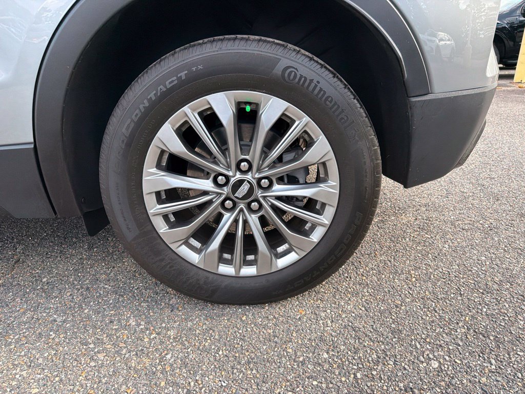 Used 2025 Cadillac XT4 Premium Luxury AWD/4WD image 22