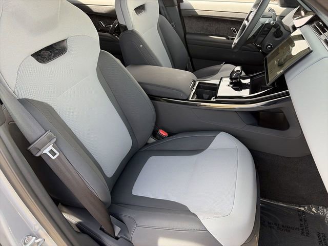 Used 2025 Land Rover Range Rover Sport SV Edition Two image 11