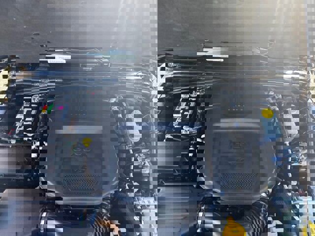 Used 2018 Jeep Wrangler Rubicon w/ Power Convenience Group image 16