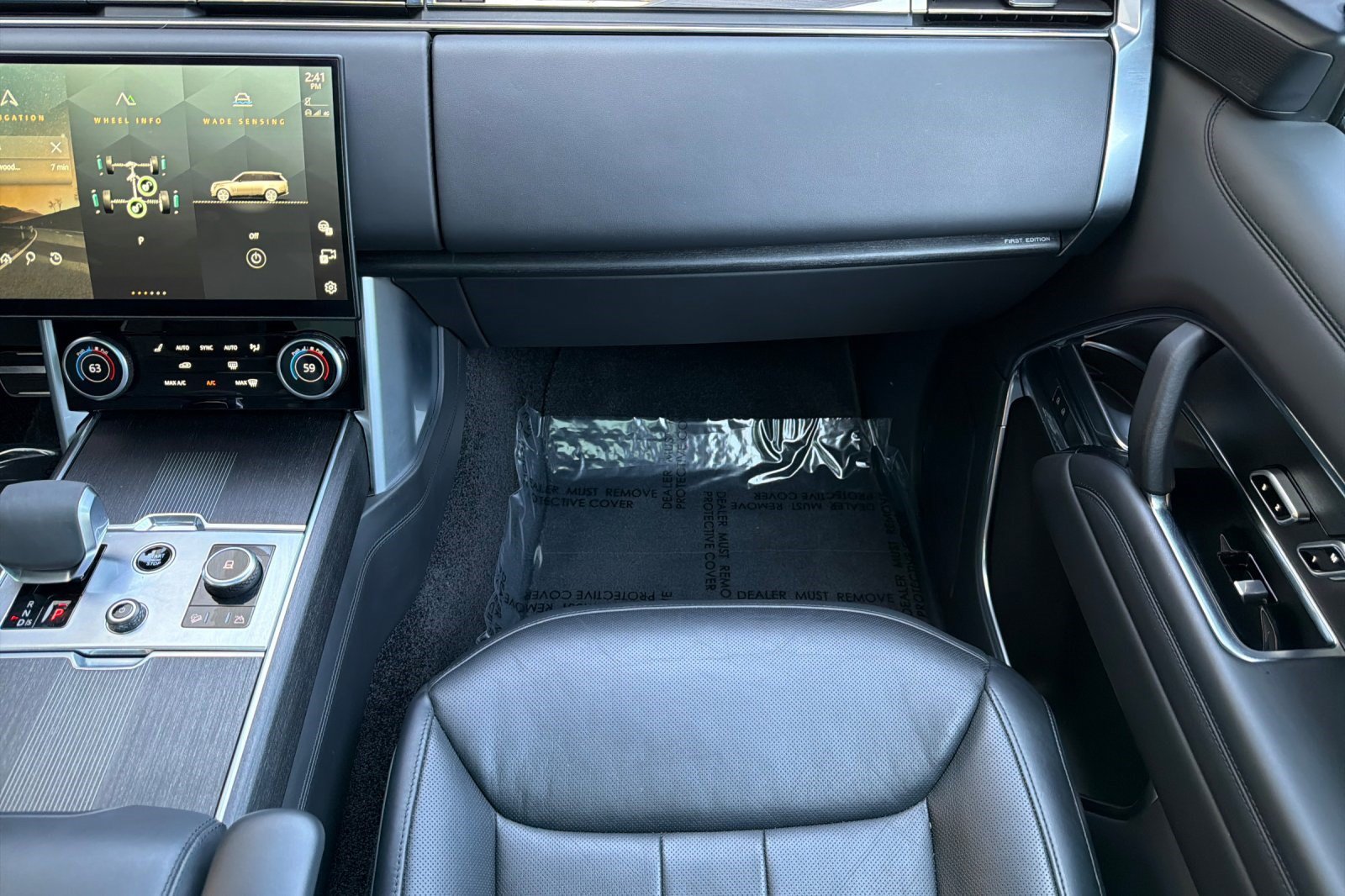 Used 2023 Land Rover Range Rover Long Wheelbase First Edition AWD/4WD image 31
