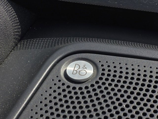 Used 2024 Ford Bronco Badlands image 12