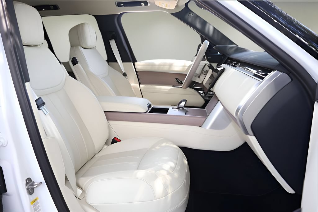 New 2026 Land Rover Range Rover SE AWD/4WD image 17