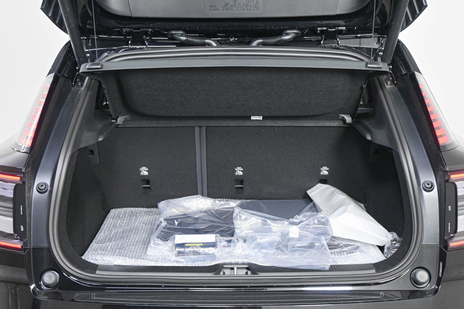 New 2026 Volvo EX30 Plus w/ Protection Package Premier AWD/4WD image 28