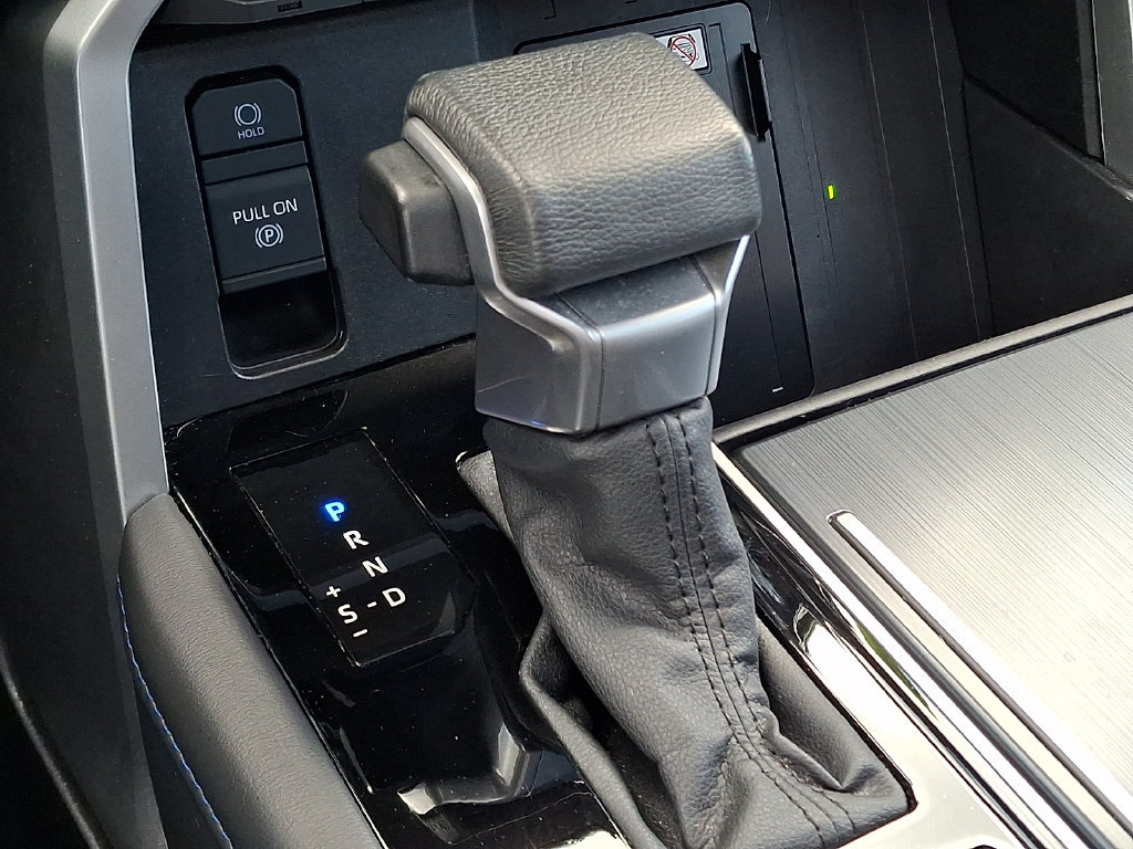 Used 2024 Toyota Sequoia Platinum AWD/4WD image 17