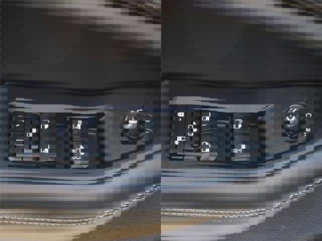 Used 2023 Jeep Grand Cherokee L Laredo image 21