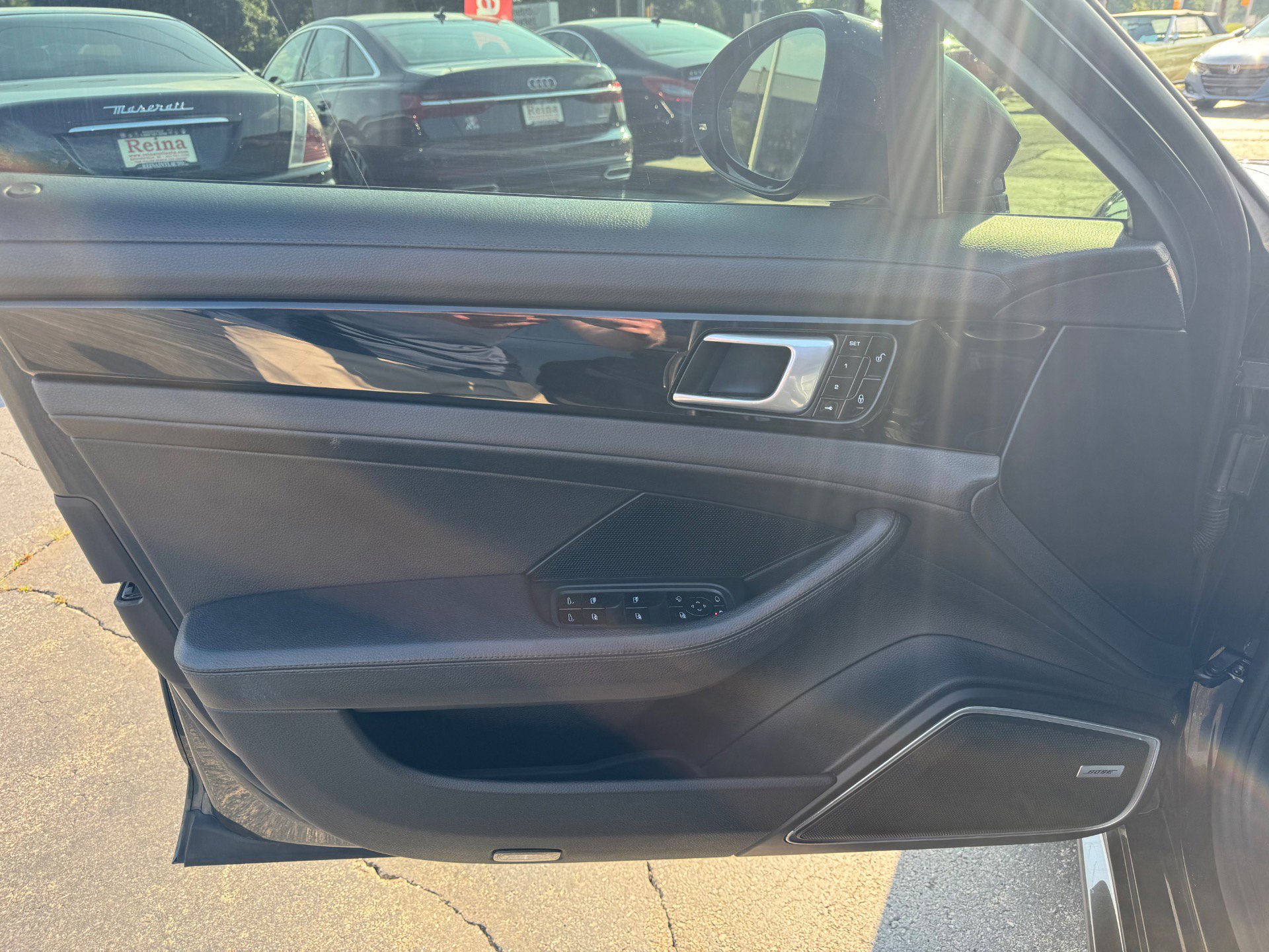 Used 2018 Porsche Panamera 4 image 5