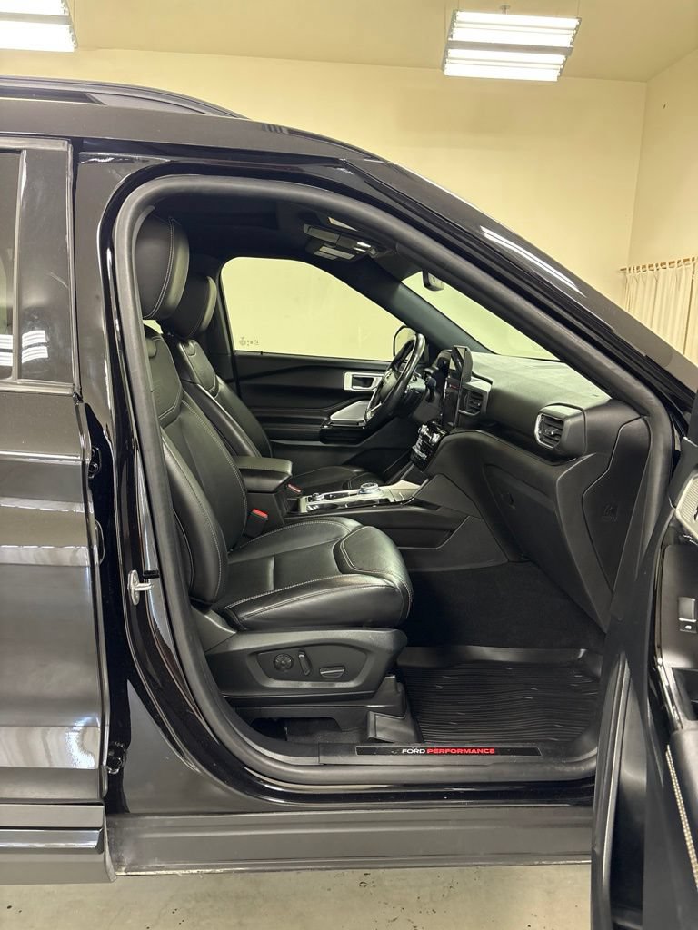 Used 2022 Ford Explorer ST w/ Equipment Group 401A AWD/4WD image 26